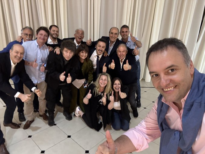 Milei se reunió con sus ministros en Olivos para discutir nuevas medidas