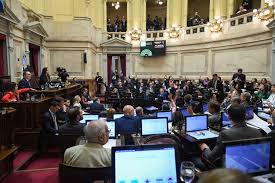 Protestas y tensión en Buenos Aires por el debate de la reforma laboral en el Senado
